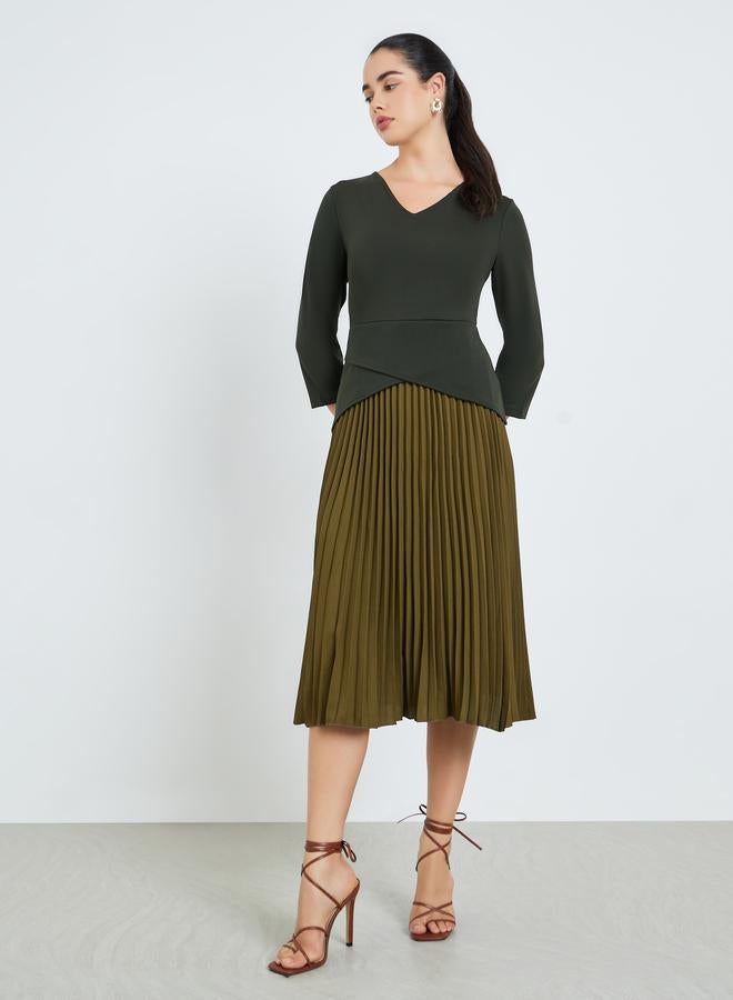 ستايلي فستان ميدي بطيات قصة واسعة - Image 2